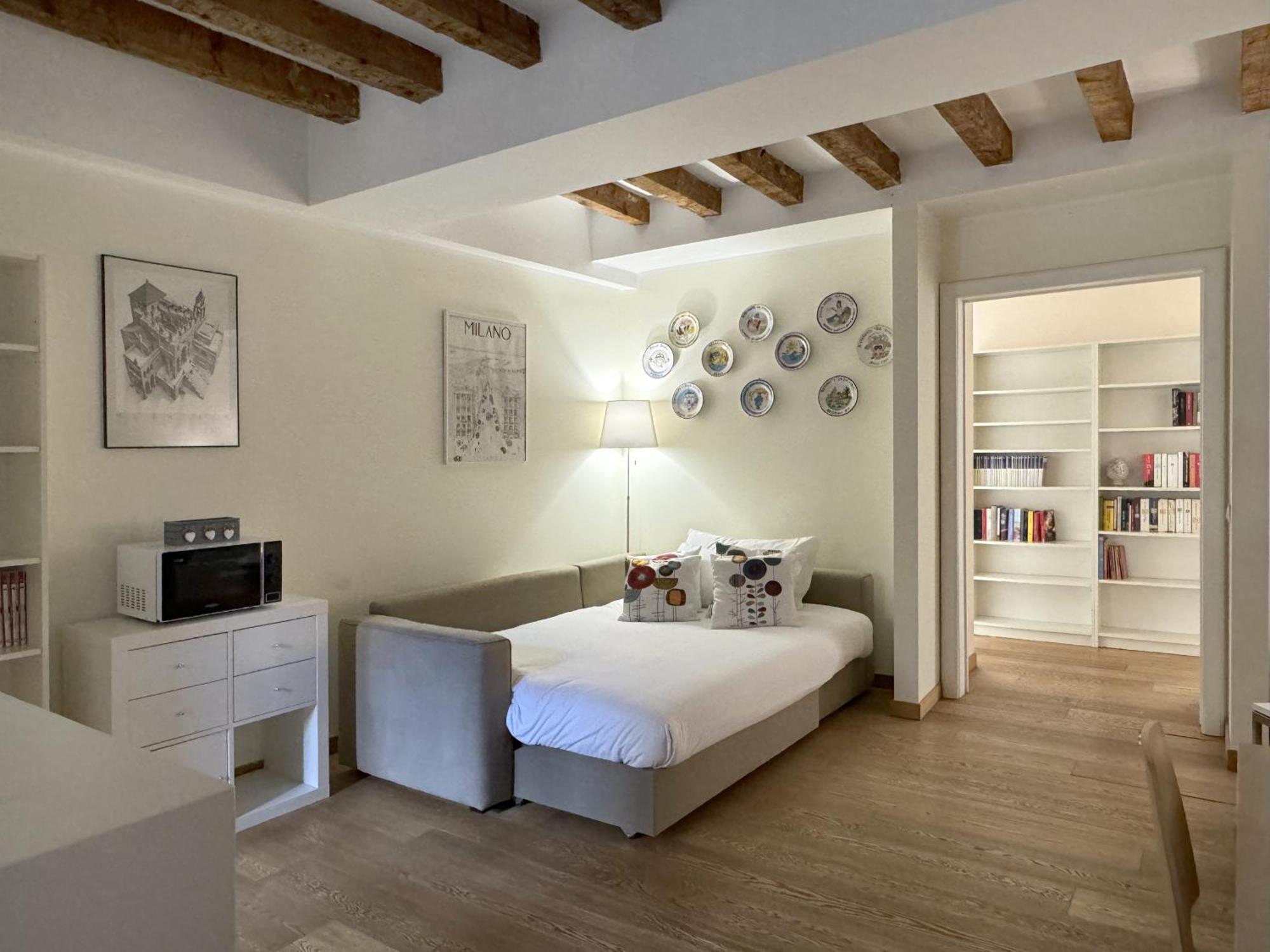 Joivy Cosy Ticinese Retreat 1-Bed Flat Near The Duomo Apartment Milan Exterior photo